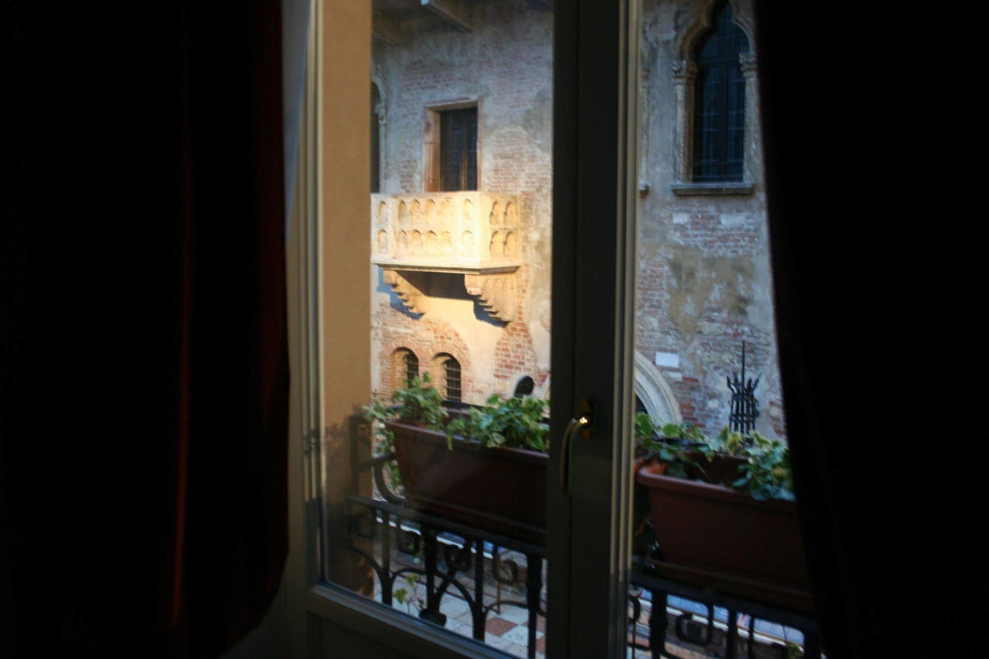La Corte Di Giulietta Βερόνα Εξωτερικό φωτογραφία